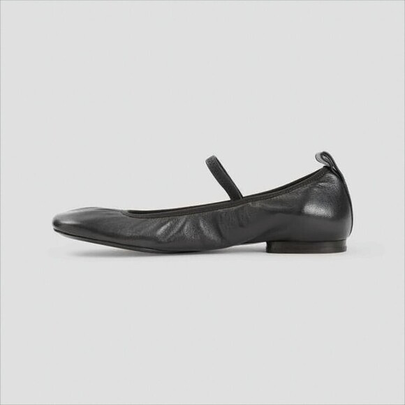 Lemaire Smooth Leather Flats With Minimalist Design - NWT - Picture 2 of 4